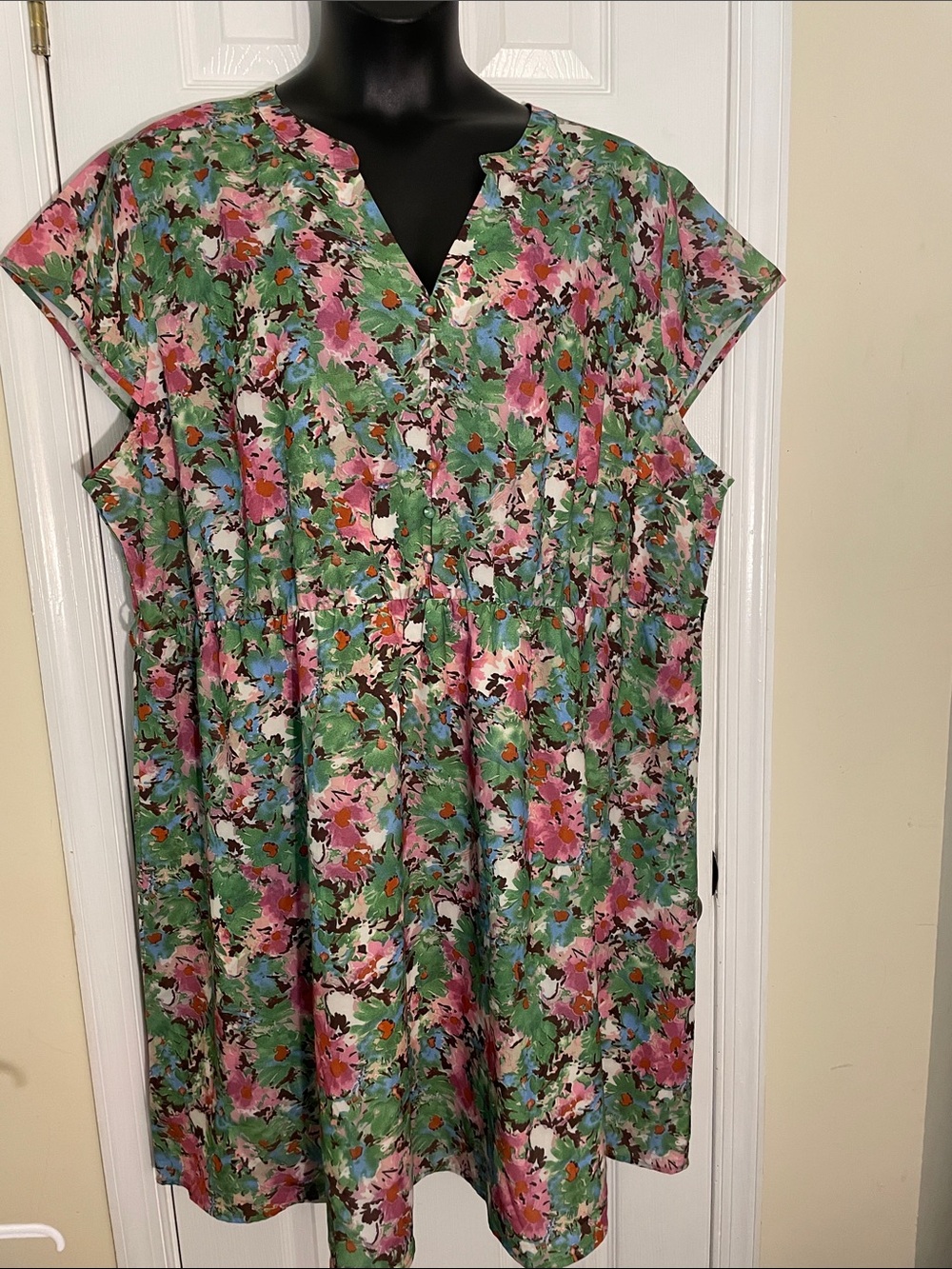 Green/Pink Floral Silky Dress with Covered Button & Elastic Waistband 2-4X NEW